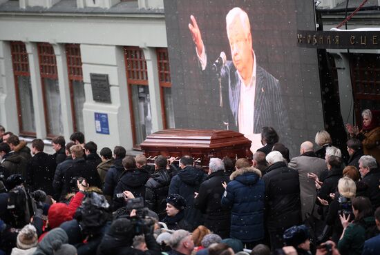 Paying last respects to actor Oleg Tabakov