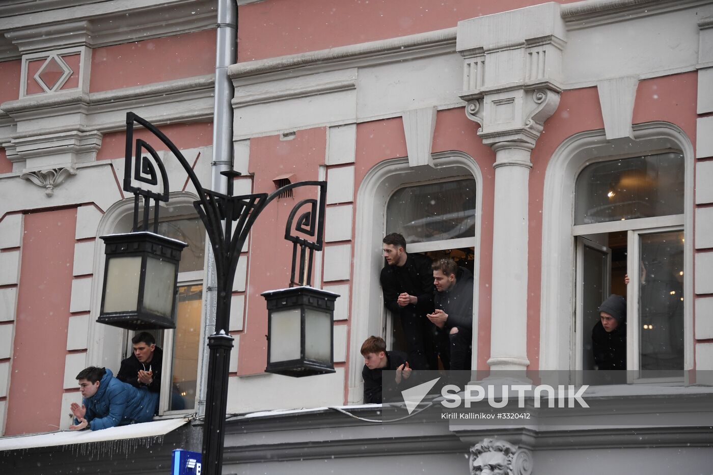 Paying last respects to actor Oleg Tabakov