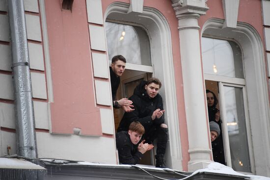 Paying last respects to actor Oleg Tabakov