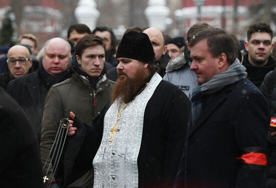 Paying last respects to actor Oleg Tabakov
