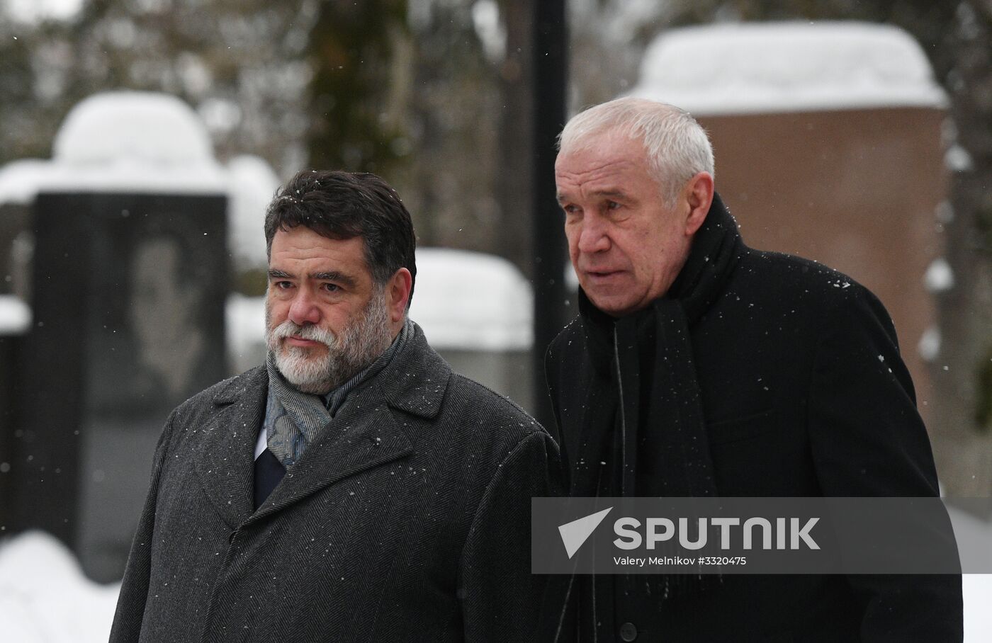 Paying last respects to actor Oleg Tabakov