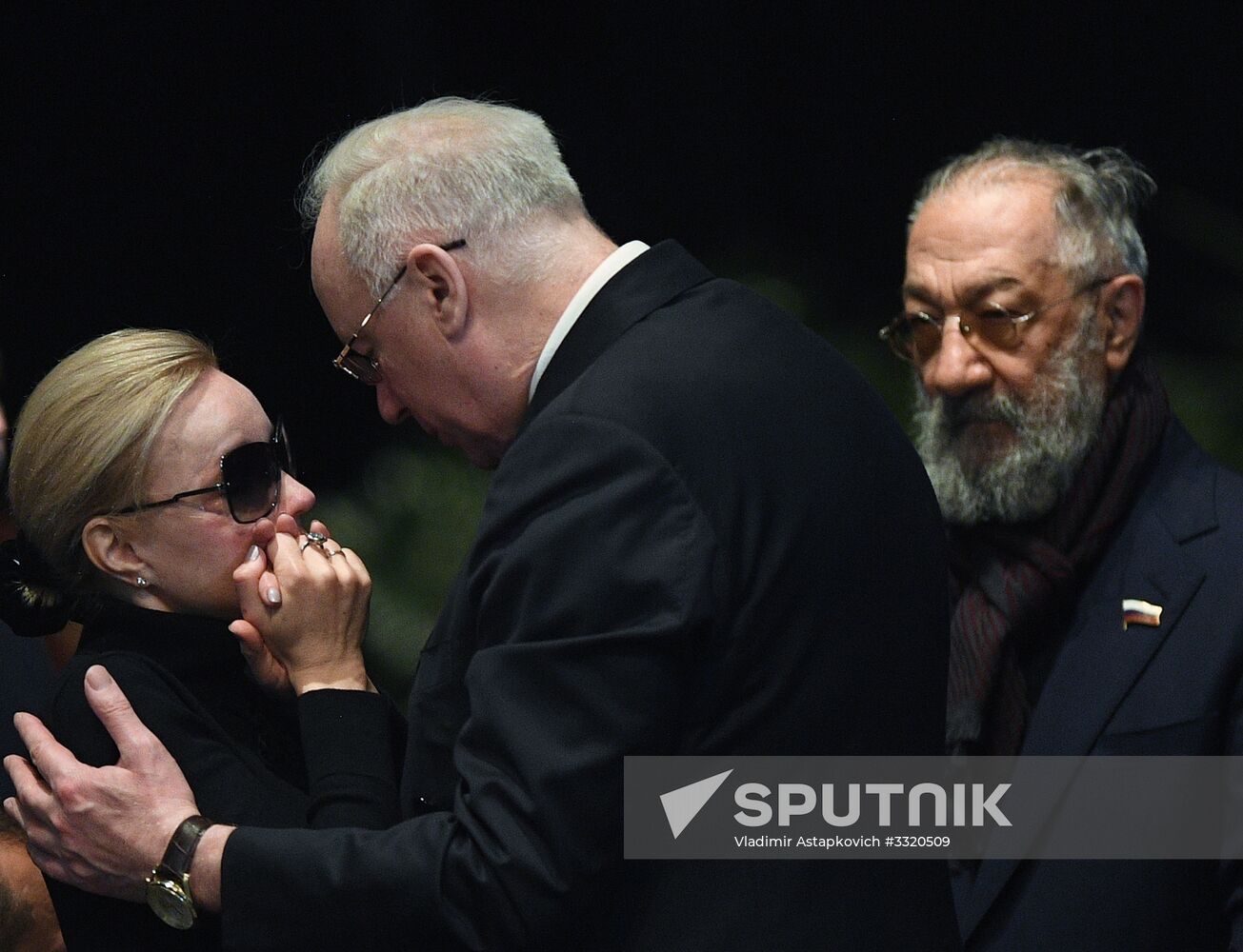 Paying last respects to actor Oleg Tabakov