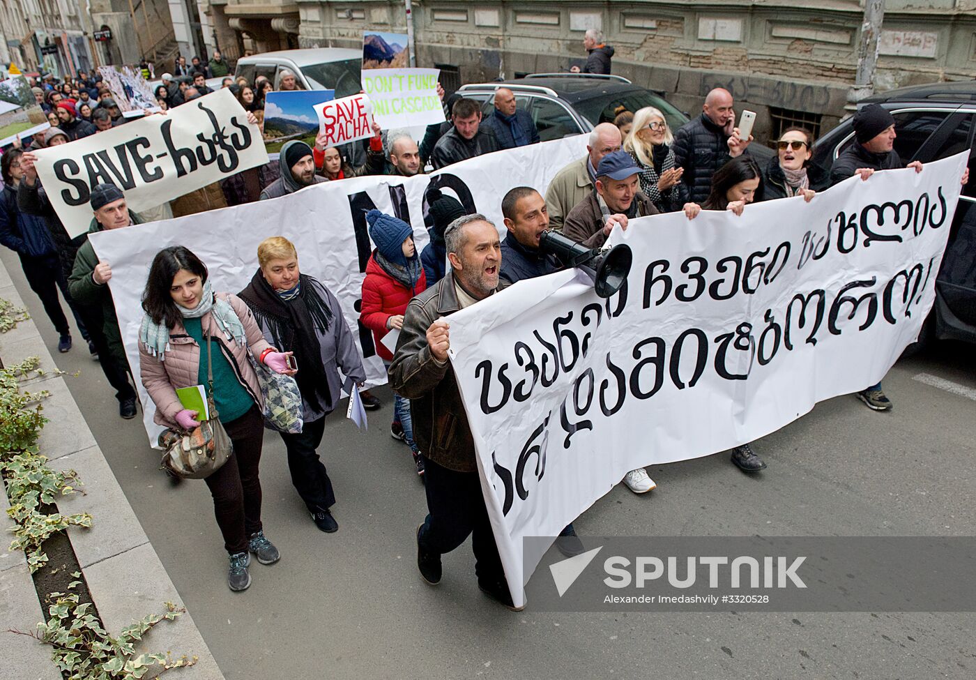 Protest in Tbilisi against new hydro power stations construction