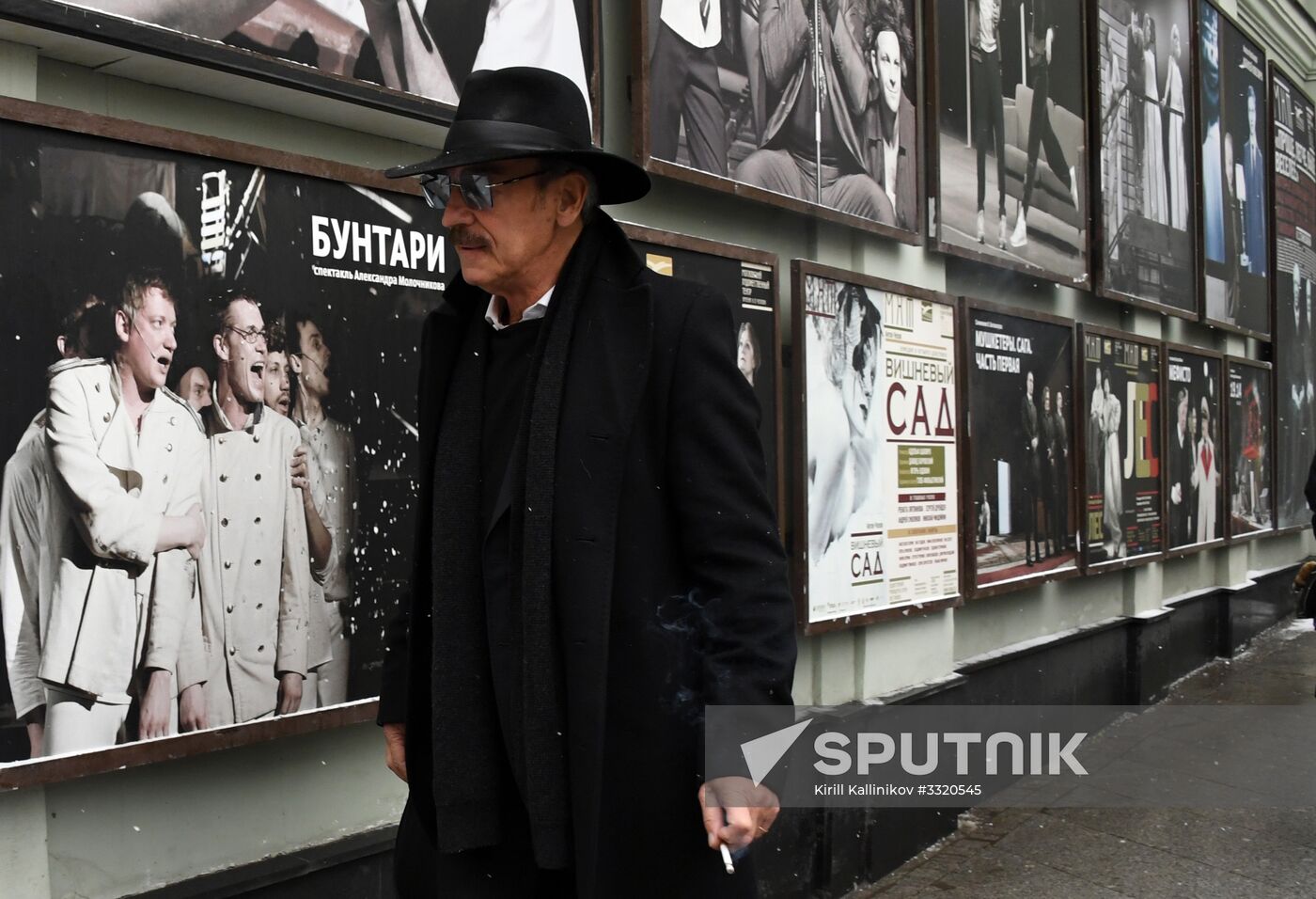 Paying last respects to actor Oleg Tabakov
