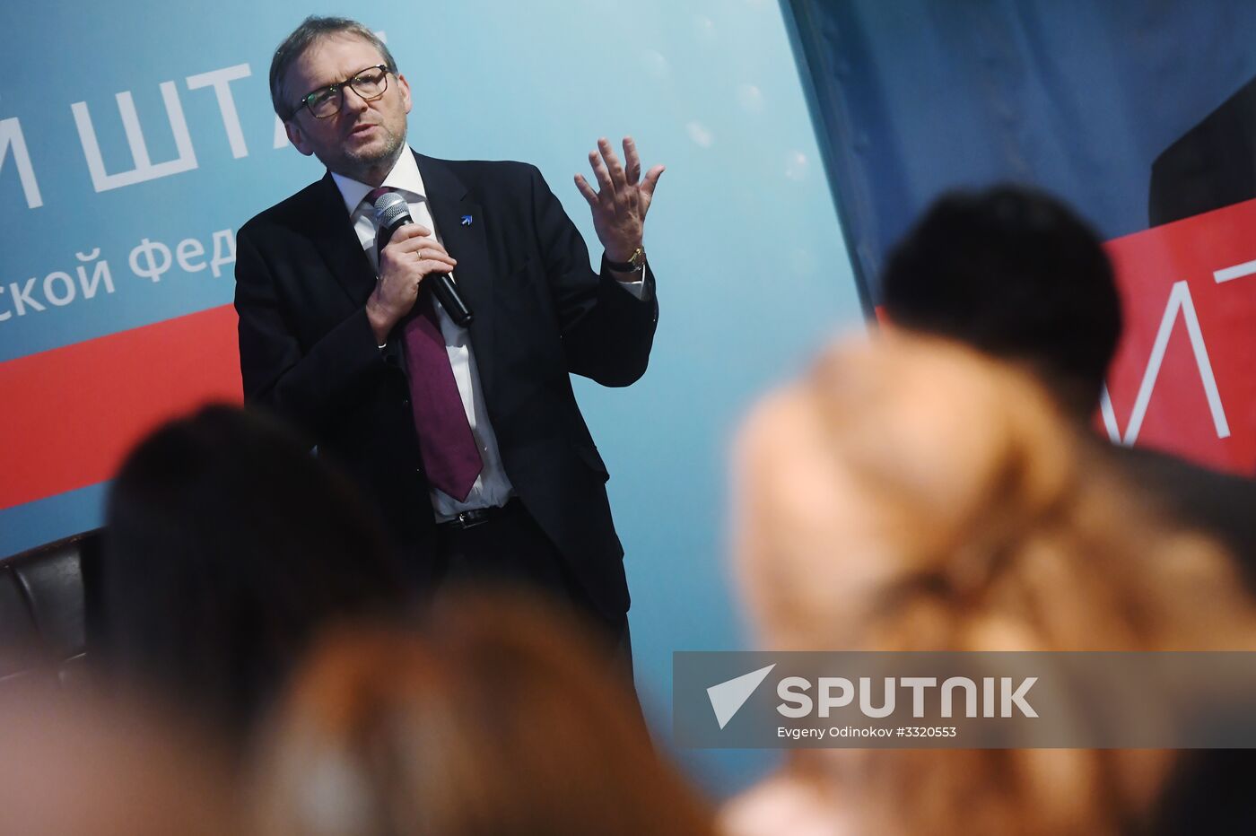 Presidential candidate Titov meets businesspeople from across Russia