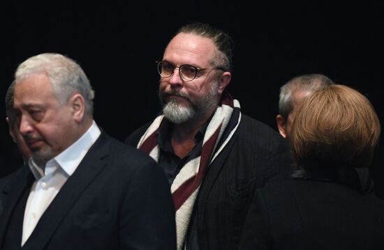 Paying last respects to actor Oleg Tabakov