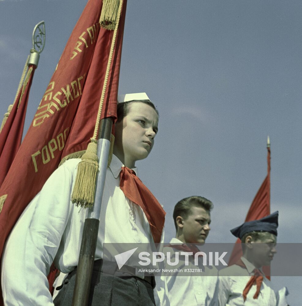 Soviet pioneers