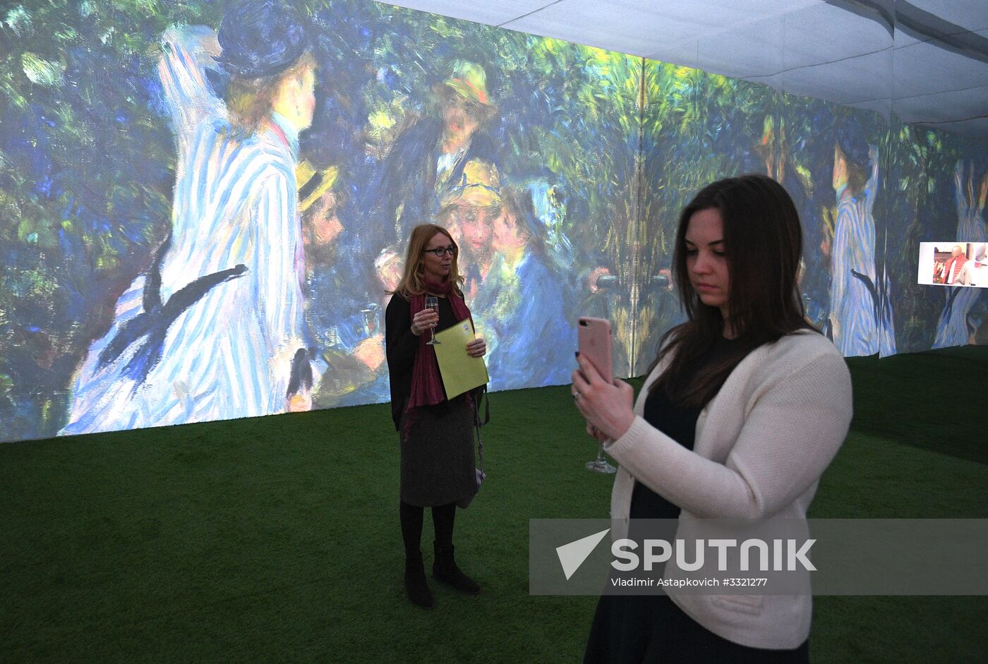 Luncheon on the Grass multimedia exhibition opens