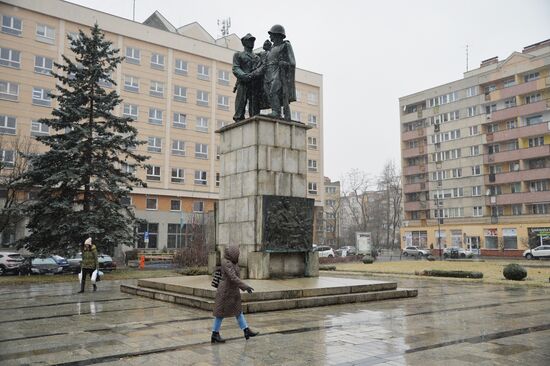 Monuments to Soviet soldiers in Poland