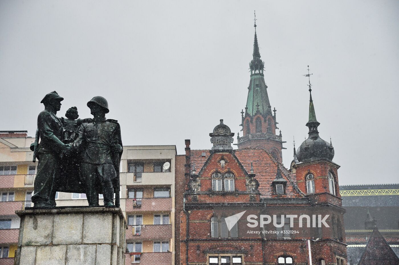 Monuments to Soviet soldiers in Poland