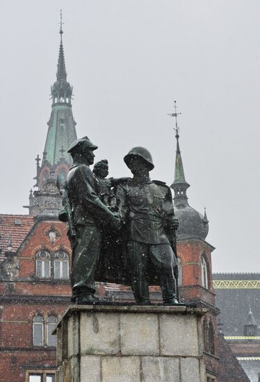 Monuments to Soviet soldiers in Poland