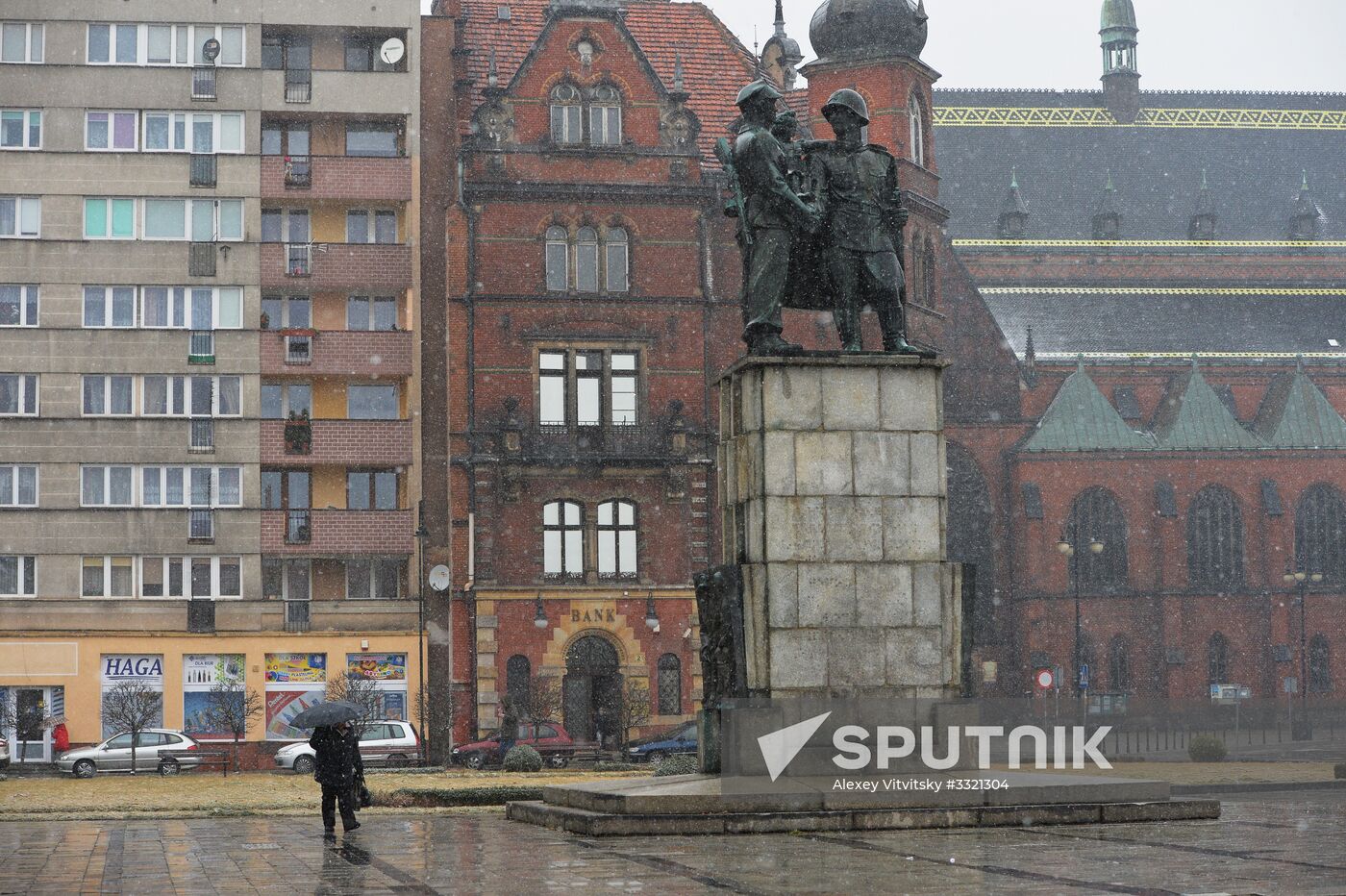 Monuments to Soviet soldiers in Poland