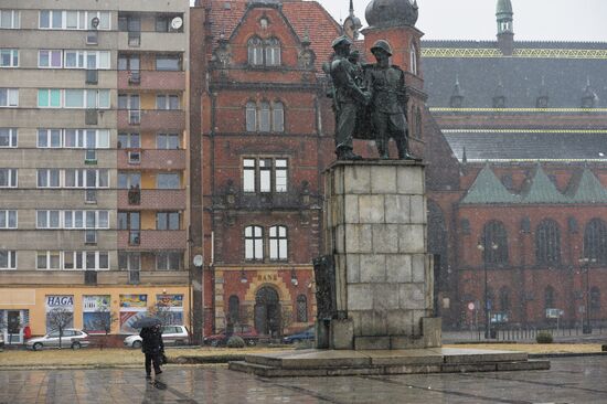 Monuments to Soviet soldiers in Poland