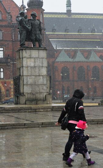Monuments to Soviet soldiers in Poland