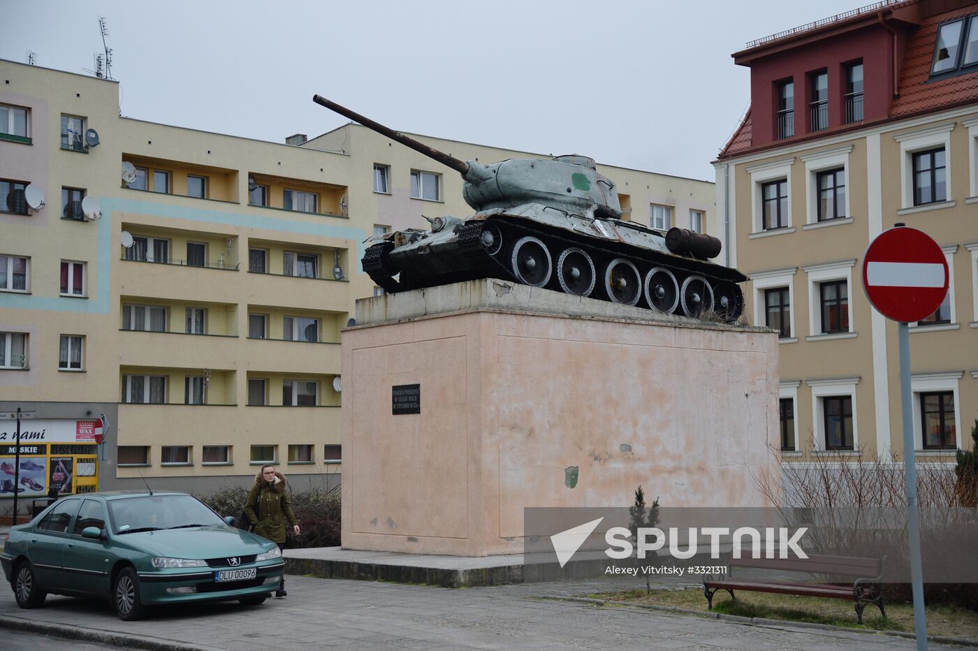 Monuments to Soviet soldiers in Poland