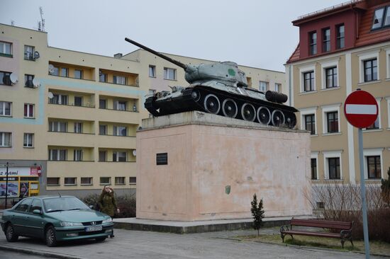 Monuments to Soviet soldiers in Poland