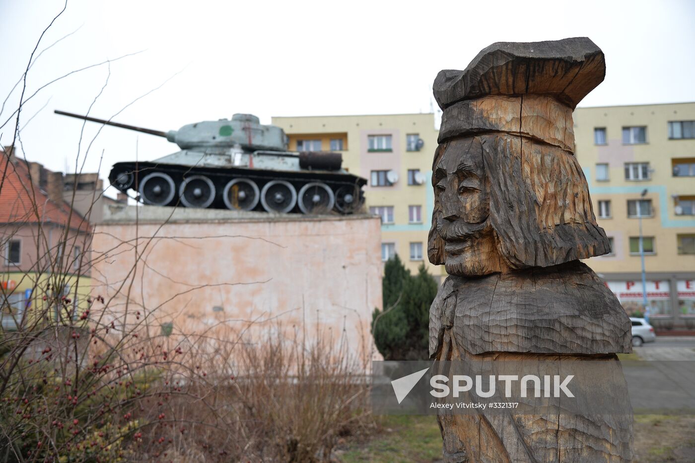 Monuments to Soviet soldiers in Poland