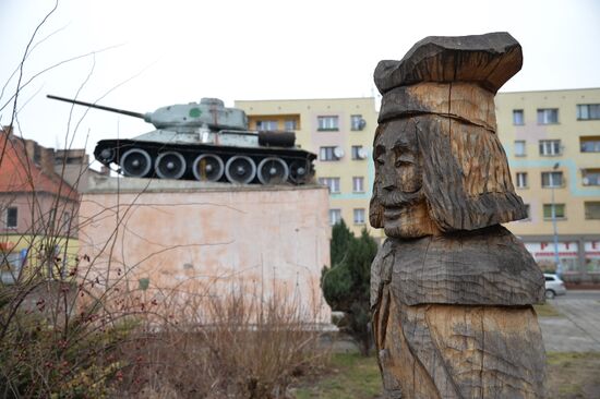 Monuments to Soviet soldiers in Poland