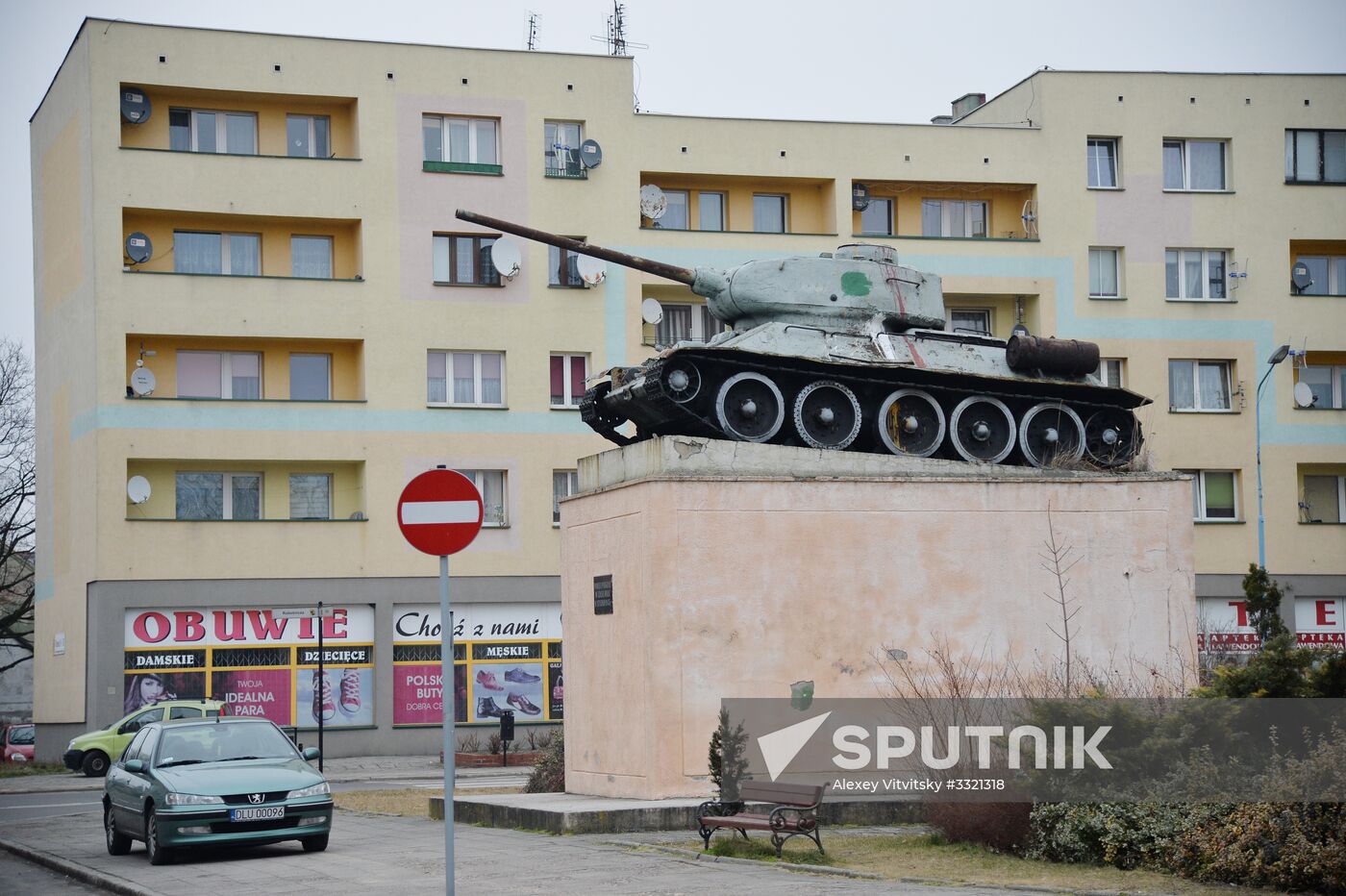Monuments to Soviet soldiers in Poland