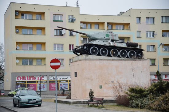 Monuments to Soviet soldiers in Poland
