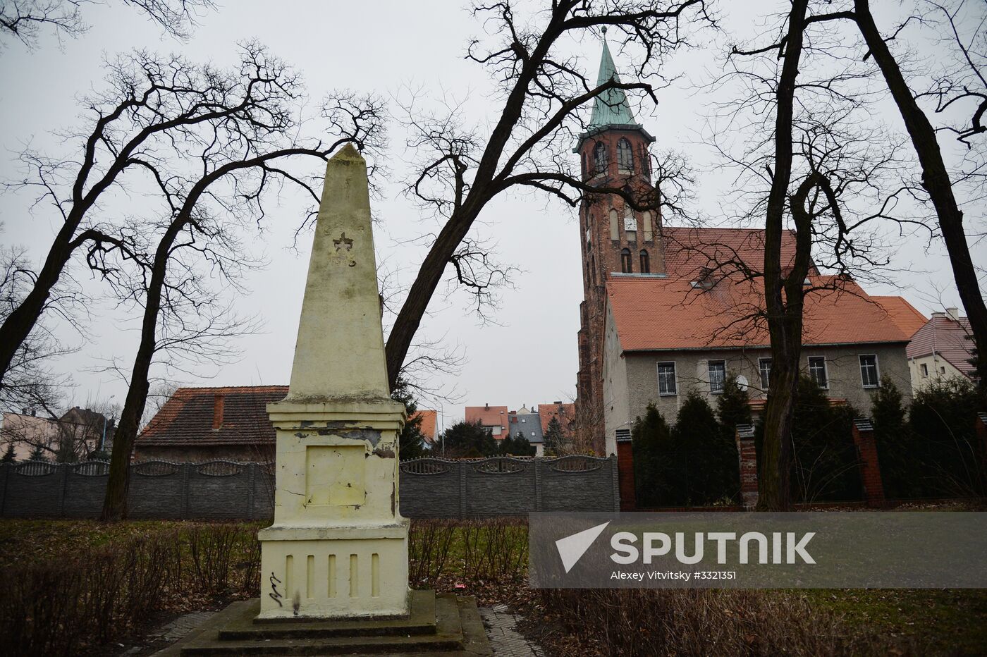 Monuments to Soviet soldiers in Poland