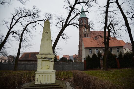 Monuments to Soviet soldiers in Poland