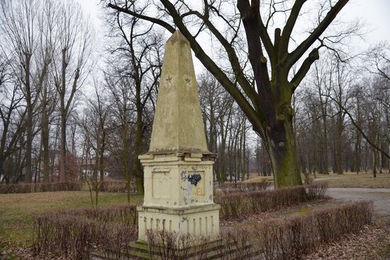 Monuments to Soviet soldiers in Poland