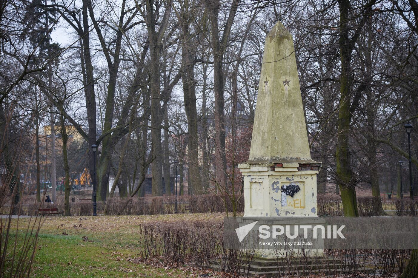Monuments to Soviet soldiers in Poland
