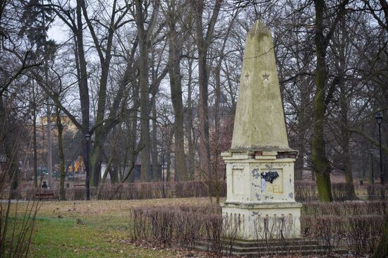 Monuments to Soviet soldiers in Poland