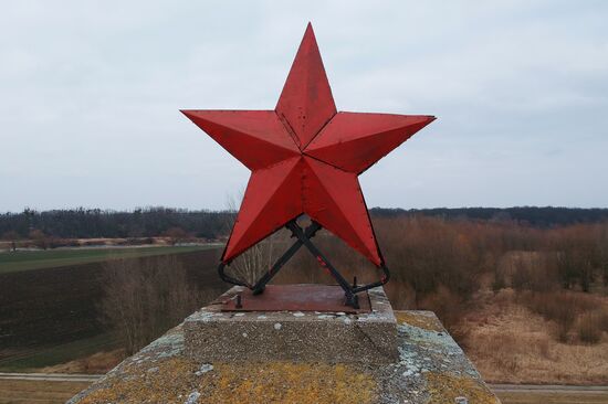 Monuments to Soviet soldiers in Poland