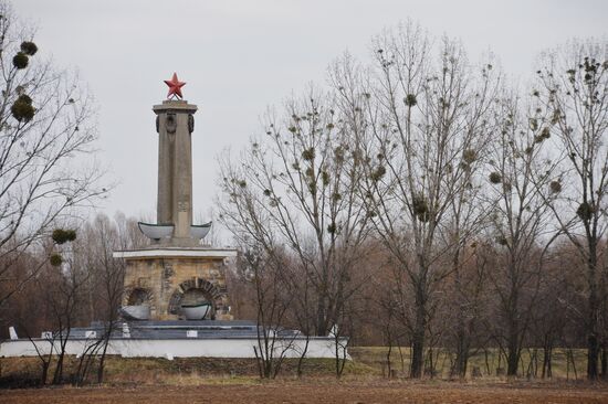 Monuments to Soviet soldiers in Poland