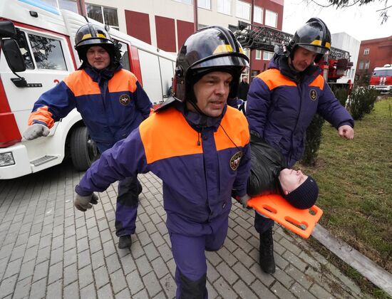 Emergency Minsitry holds drill in Kaliningrad