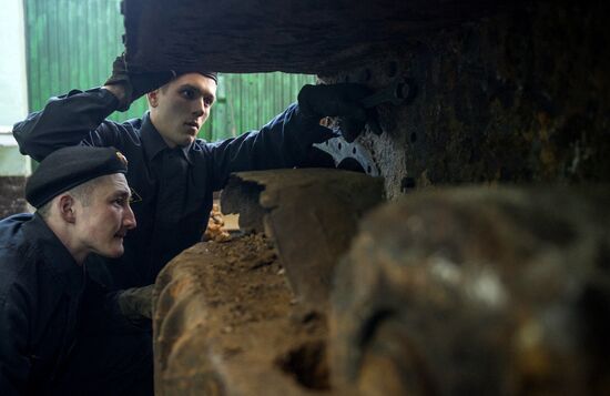 Sherman tank restored in Leningrad region