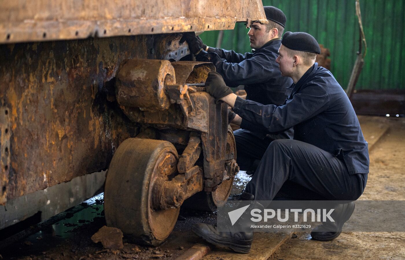 Sherman tank restored in Leningrad region