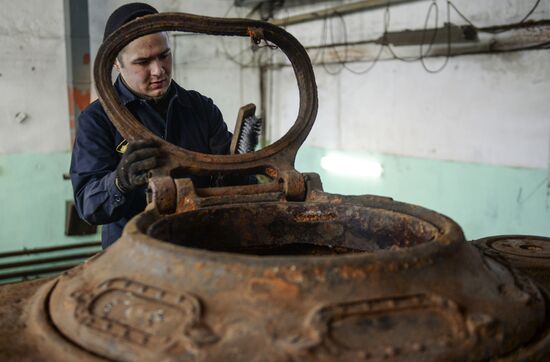 Sherman tank restored in Leningrad region