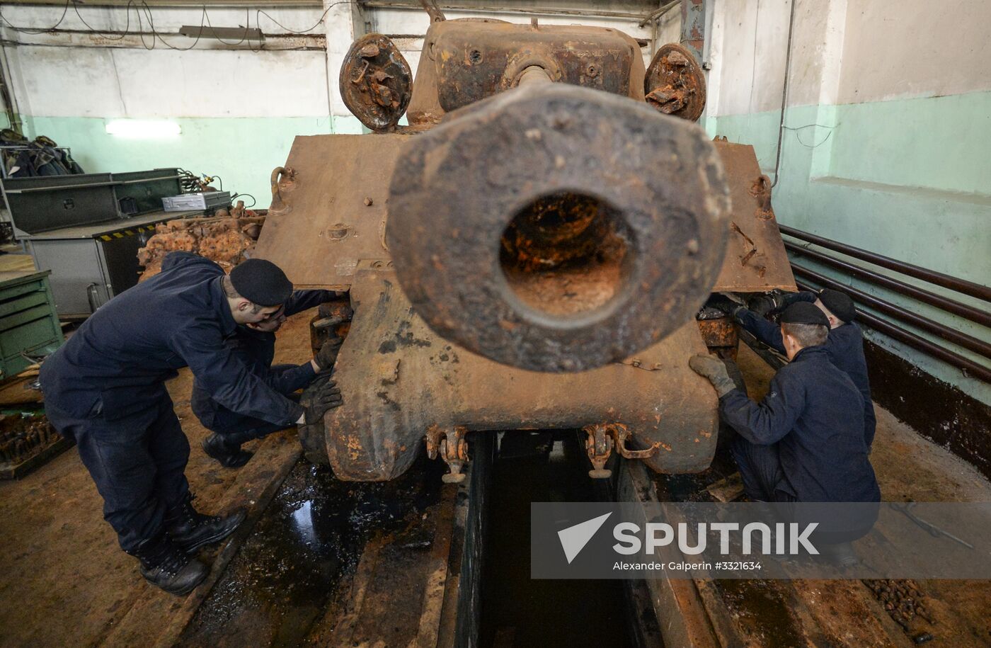 Sherman tank restored in Leningrad region