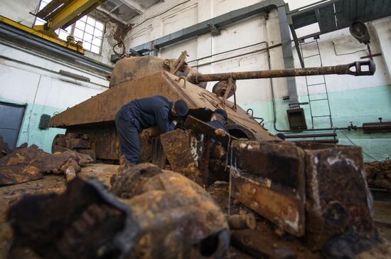 Sherman tank restored in Leningrad region