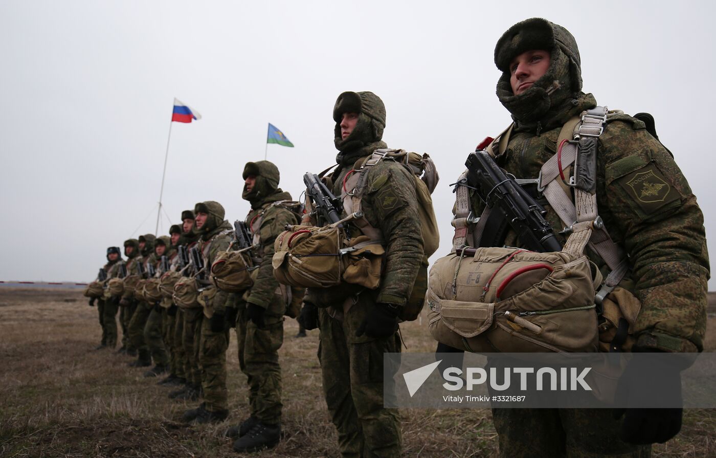 Airborne troops hold drill in Krasnodar Territory