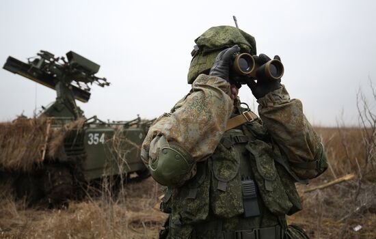 Airborne troops hold drill in Krasnodar Territory