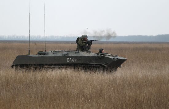 Airborne troops hold drill in Krasnodar Territory