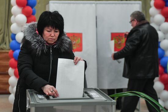 Voting in Russian presidential election abroad