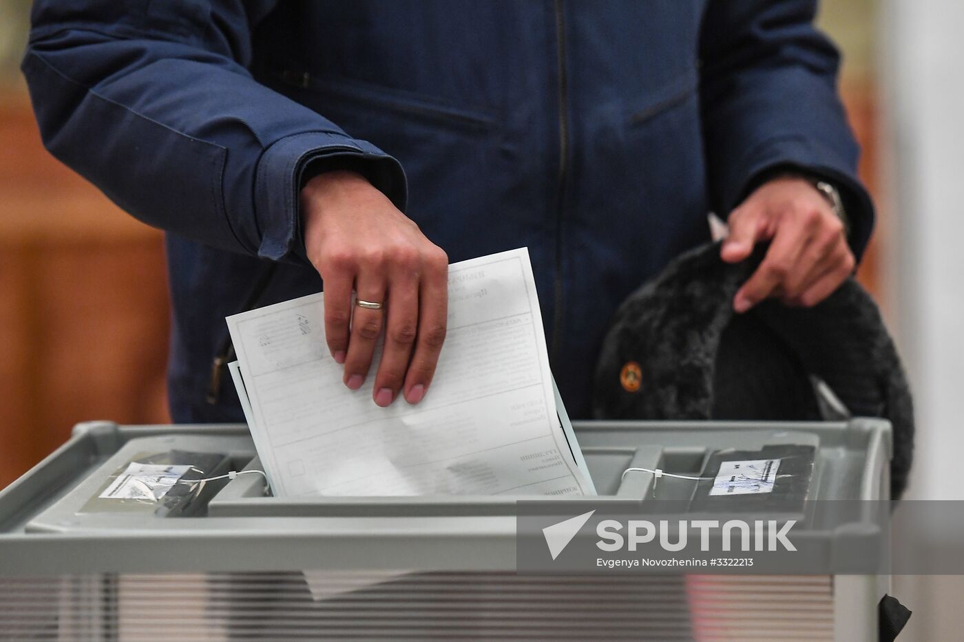 Voting in Russian presidential election abroad