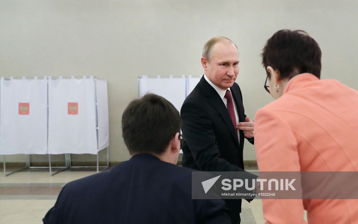 Vladimir Putin votes at Russian presidential elections