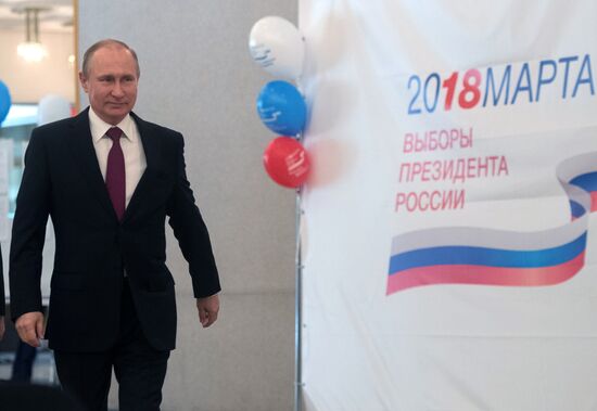 Vladimir Putin votes at Russian presidential elections