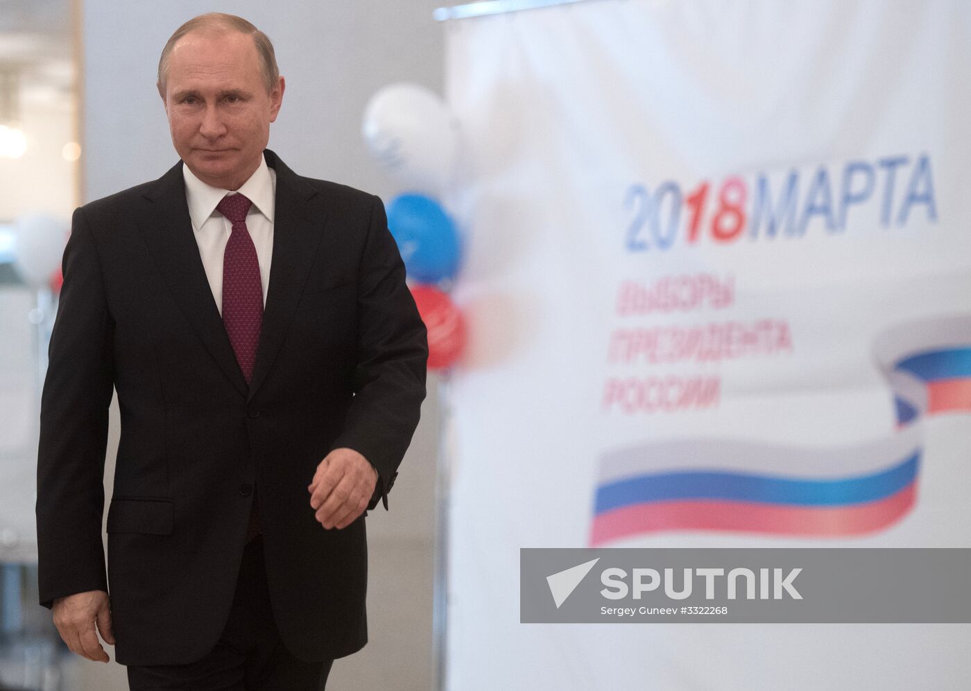 Vladimir Putin votes at Russian presidential elections