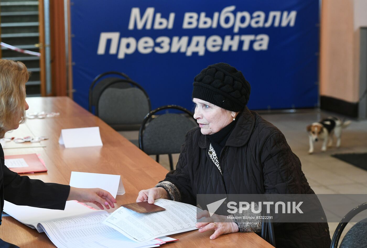 Russian presidential candidates cast their votes