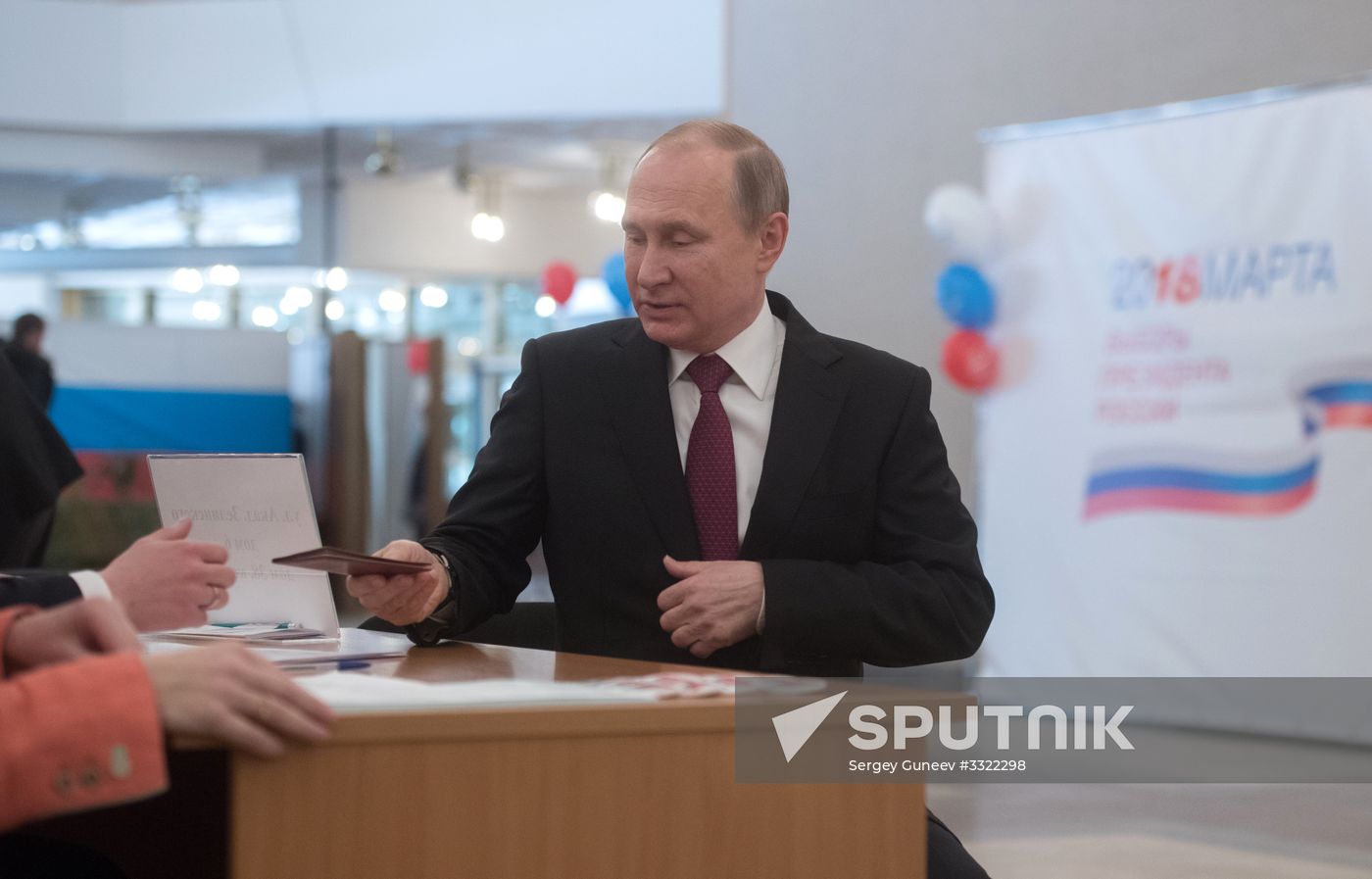 Vladimir Putin votes at Russian presidential elections