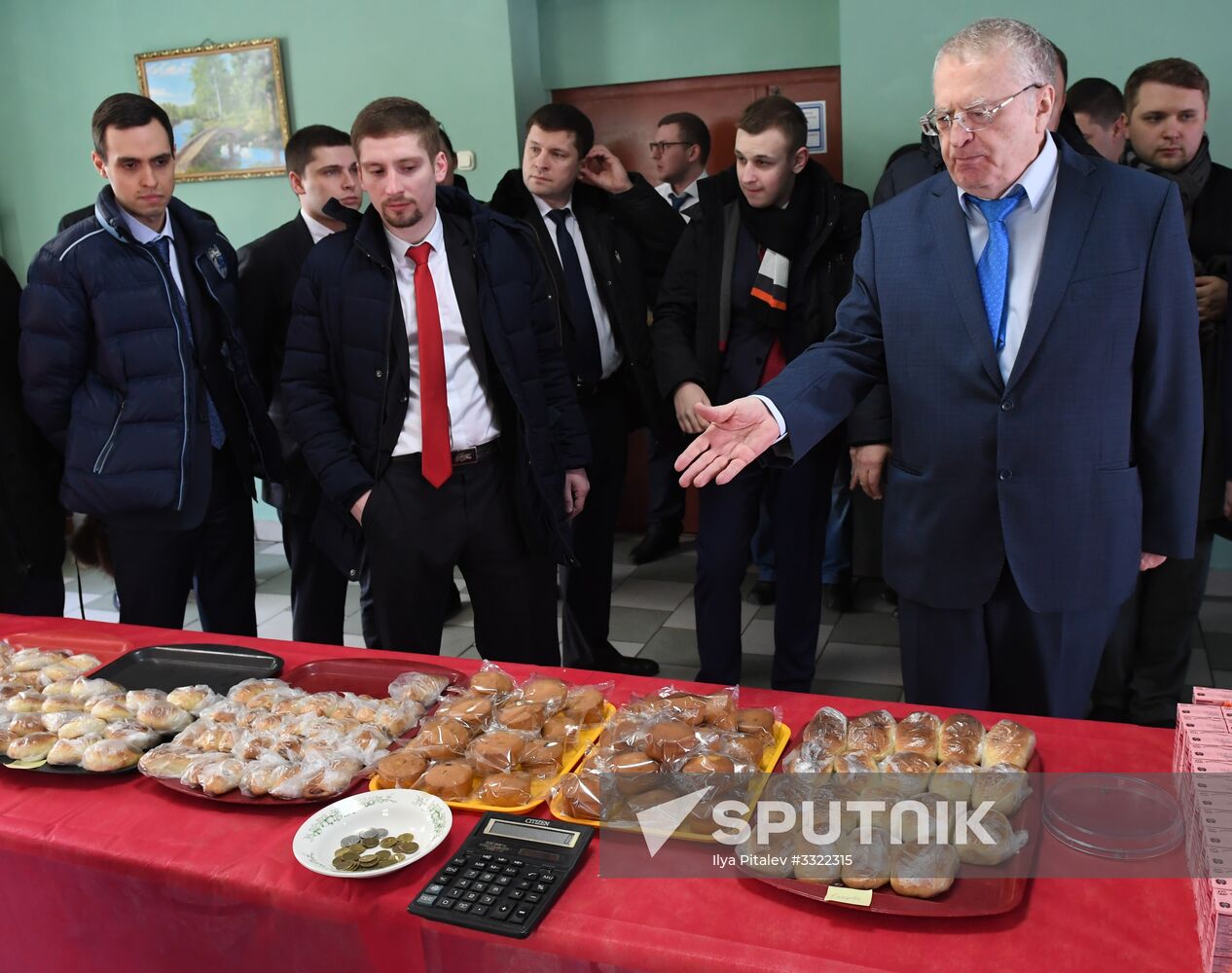 Russian presidential candidates cast their votes