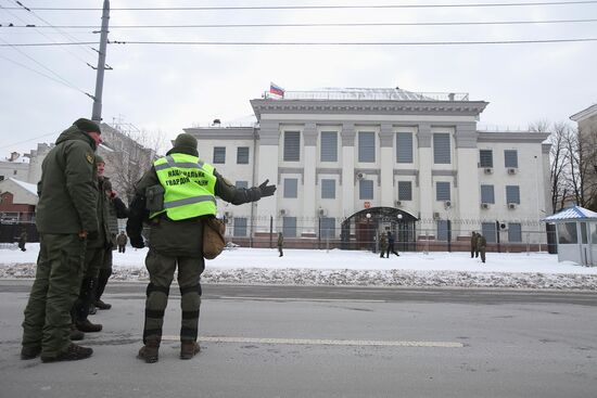 Russian citizens in Ukraine blocked from voting in Russian presidential election