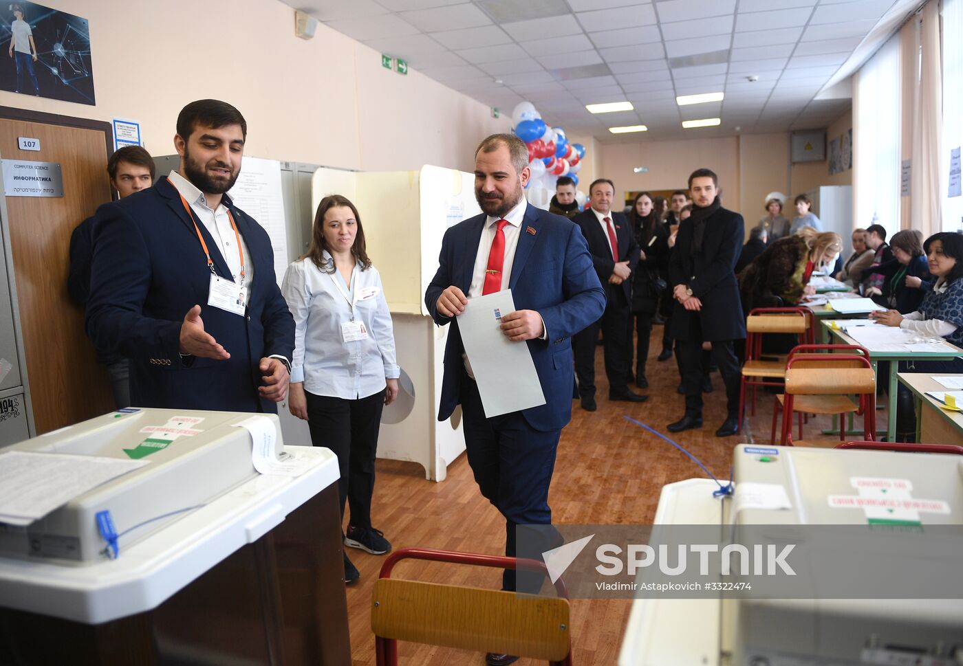 Russian presidential candidates cast their votes